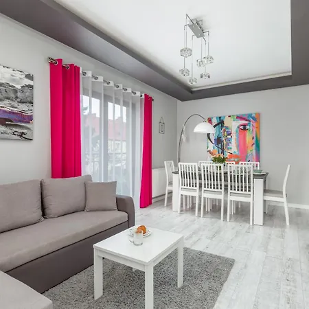 شقة Osiedle Sloneczne By Renters كولوبرزيغ